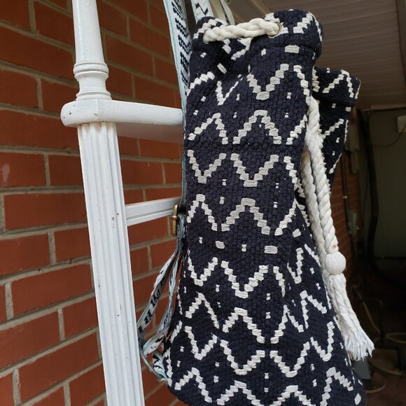 EUC BILLABONG vintage woven cotton black/white colorway backpack bag (OS) main image 8